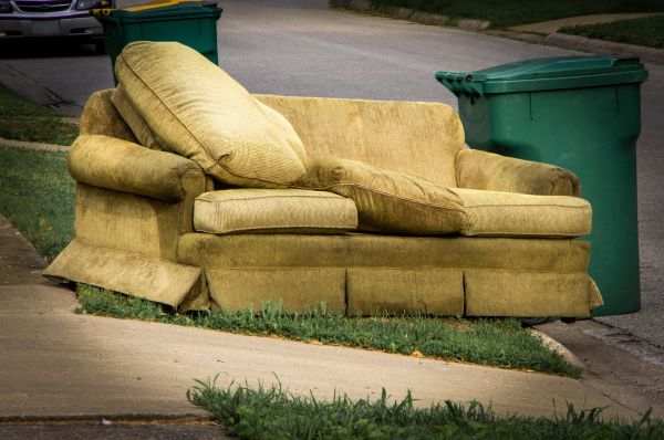 Sofa Removal Service in St Louis