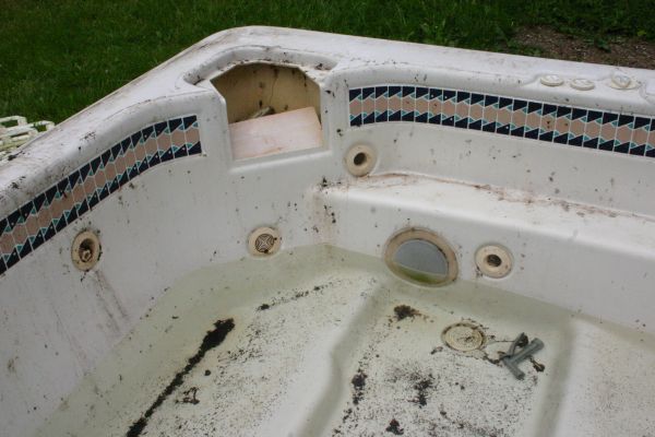 Hot Tub Removal in St Louis