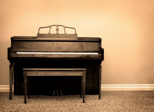 Piano Disposal Service in St Louis