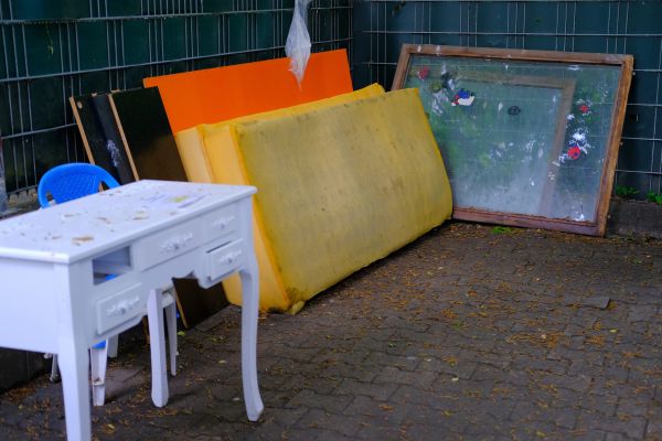 Old Furniture Disposal in St Louis